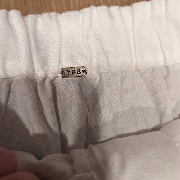 White Sparkle Wide-Leg Pants - Picture 7 of 10